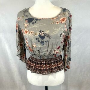 Gypsy Love sage green boho floral peplum split sleeve crop top size small